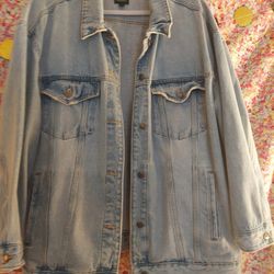 New-Women's Foundational Denim Oversized Trucker Jacket