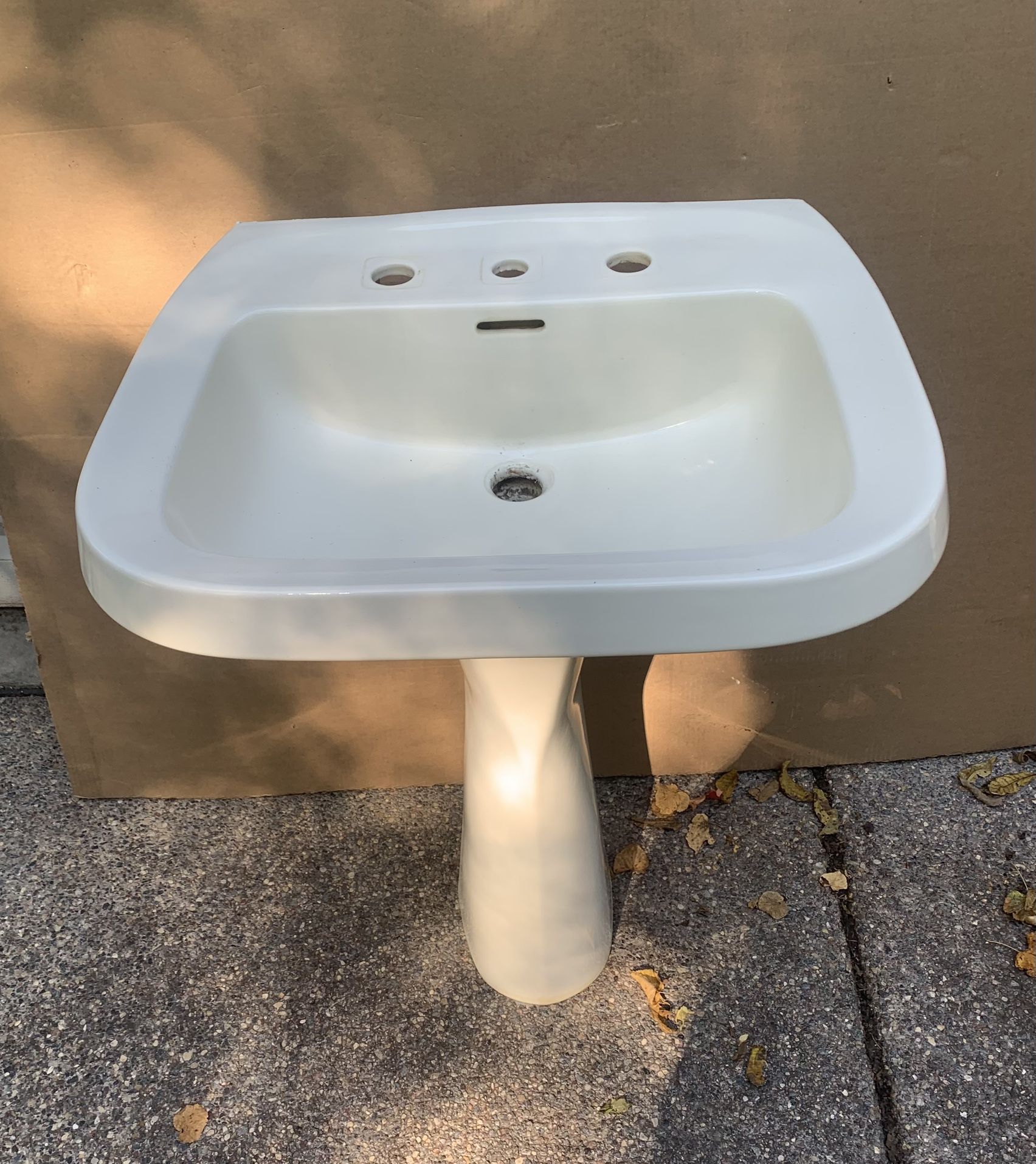 Bathroom Pedestal Sink