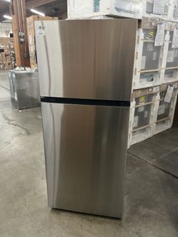 LG LT18S1100S Top Freezer Refrigerator (Open Box / Scratch & Dent)