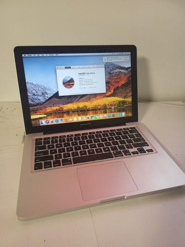 MACBOOK PRO CORE i5 AT 2.3GHZ (SHOP69)