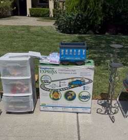 FREE STUFF!!