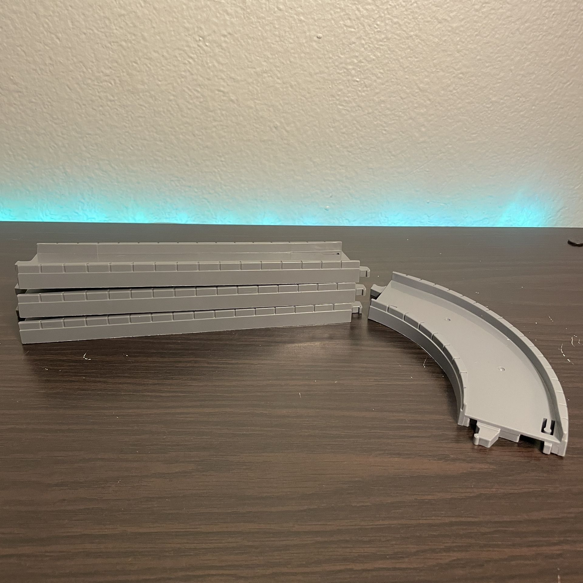 Mix Set of 4 Pieces: Tomy-Trackmaster Grey Road Track Expansion Thomas & Friends