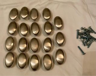 Satin Nickel Oval Cabinet Knobs- Lot of 19 with Screw, Fair Condition