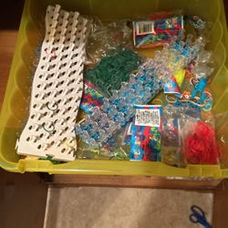 Rainbow loon bracelet system, lots of stuff