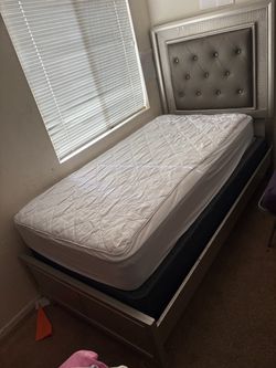 Twin bed