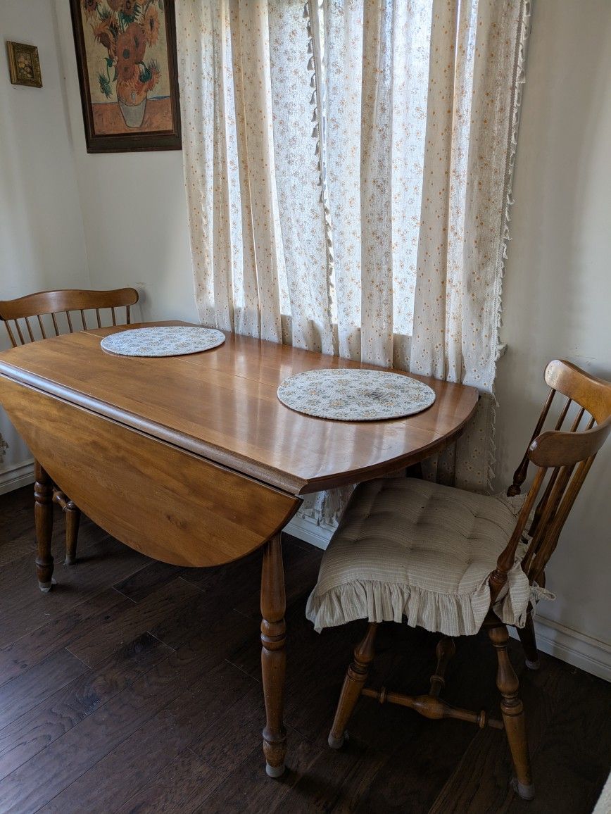 Dining Table And Chairs 