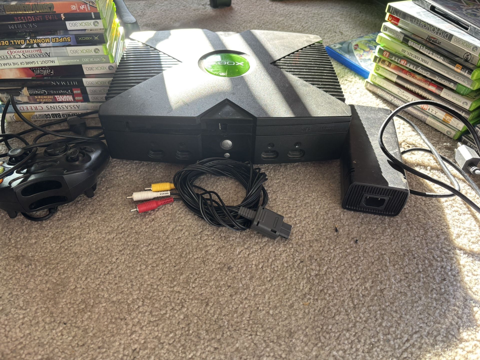 Original Xbox With A Bunch Of Xbox 360 Games
