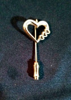 Gold Tone Heart Brooch