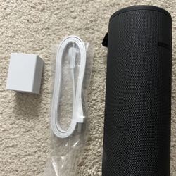 Ultimate Ears Blue Tooth Speaker Boom 3 