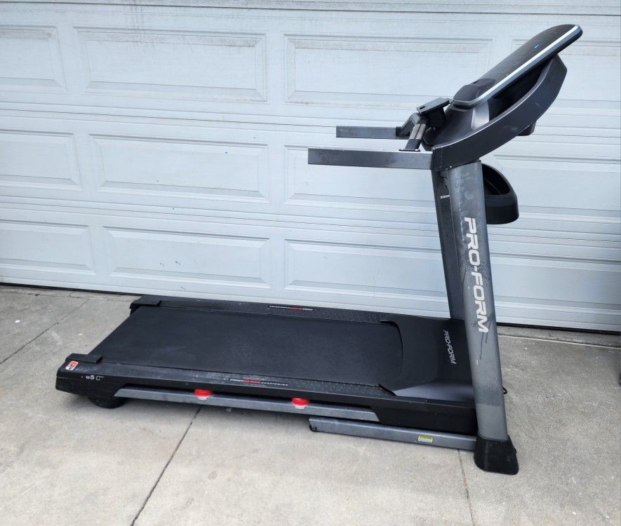 Proform 965 CT Treadmill Working Perfectly See Pics