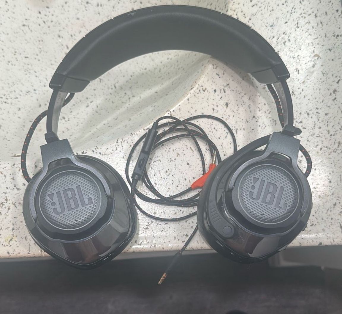 Used JBL Headphones