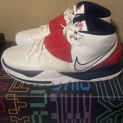 Nike Kyrie U.S.A  6, Men’s Size 12