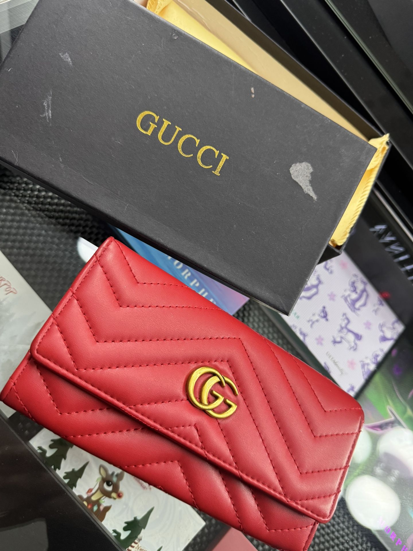 Gucci Wallet ( Not Real )