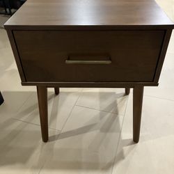 Nightstand / End Table Mid Century With Drawer