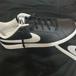Nike Shoes Size 10 1/2