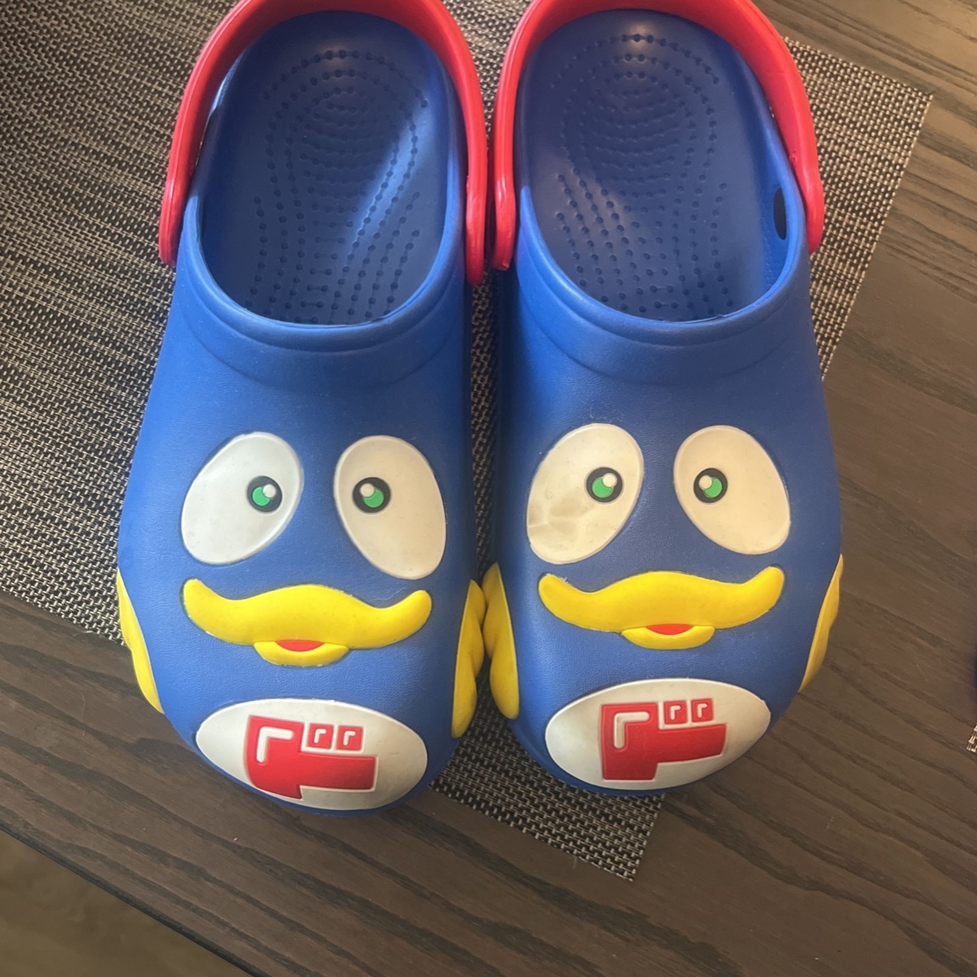 Donpen Crocs