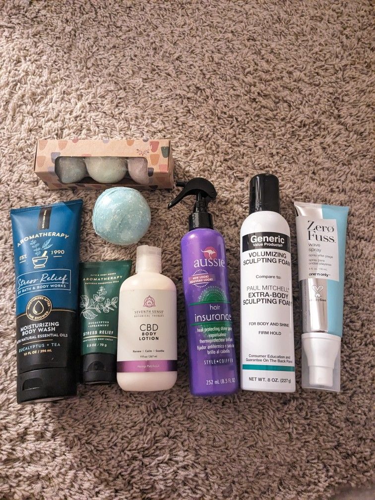 Assorted Bath/Lotions/Hair Products