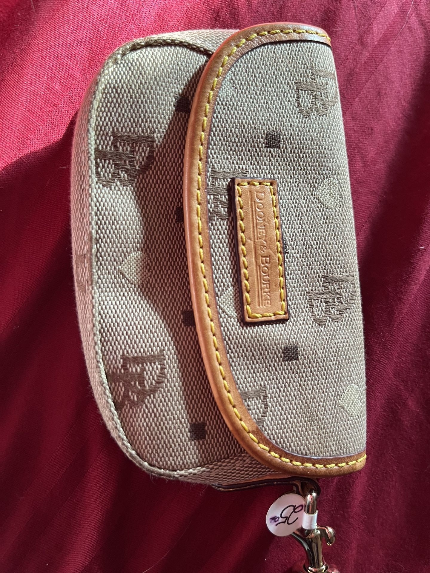 Wristlet