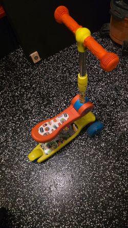 Minions Toddler Scooter with Seat