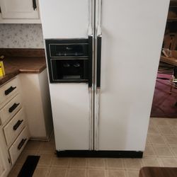 Whirlpool Refrigerator 