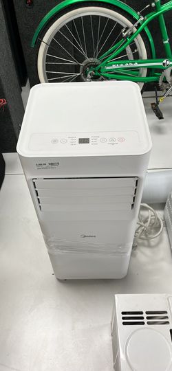 Midea w/ remote 8500 btu (739) 