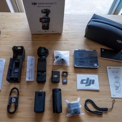 DJI…Osmo Pocket 3……. Creator…. Combo ..- MINT +128GB &32GB SD Cards + Adapters + Box