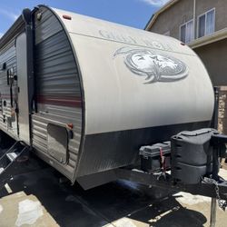 2018 Forest River Grey Wolf Travel Trailer Toy Hauler 27RR