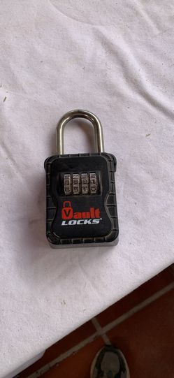 Vault Lock Combination Hide A Key Holder