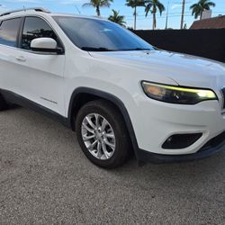 2019 Jeep Cherokee 