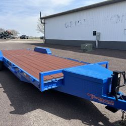 2025 Tomahawk Trailer 82"W X 24'L