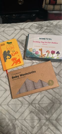 Baby Gift Bundle – Books, Teething Toys & Washcloths