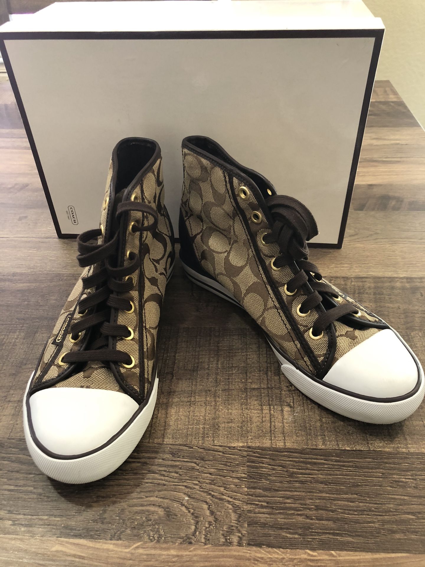 Brand New Coach Marina size 7.0