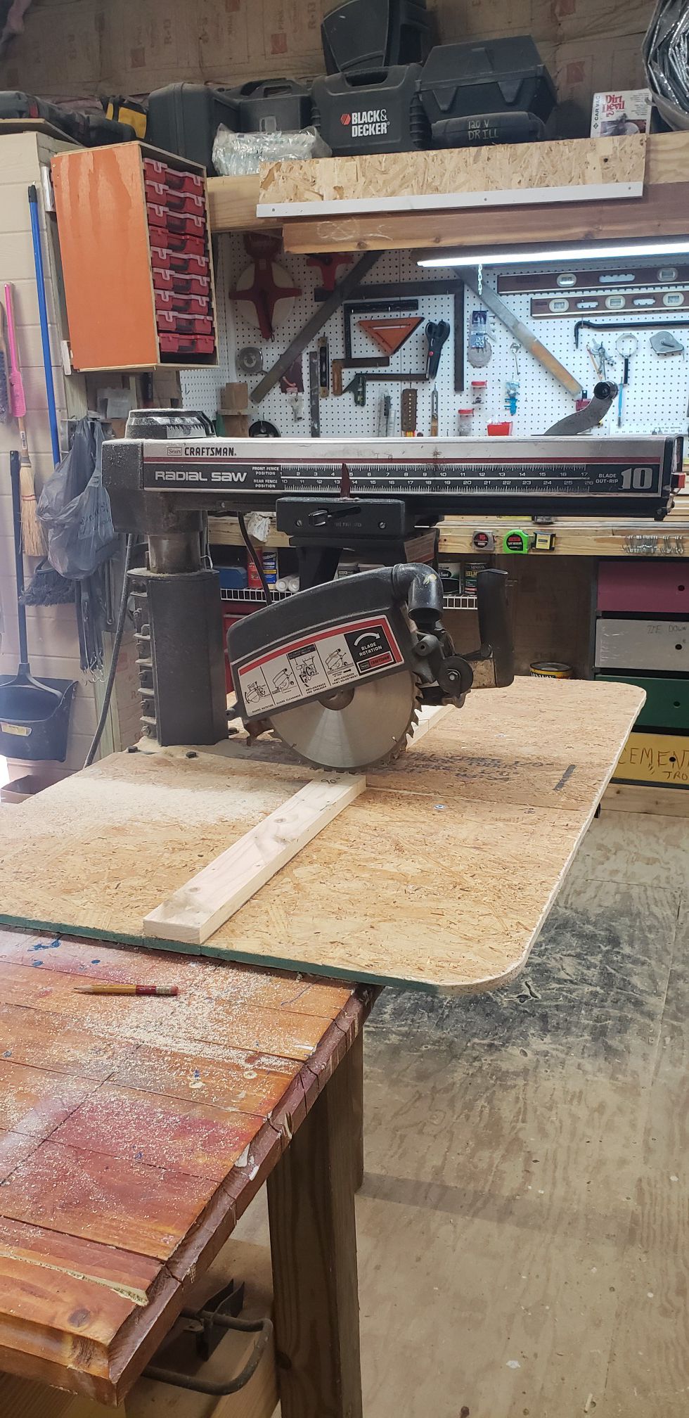 Craftsman radial are saw 10" with work table