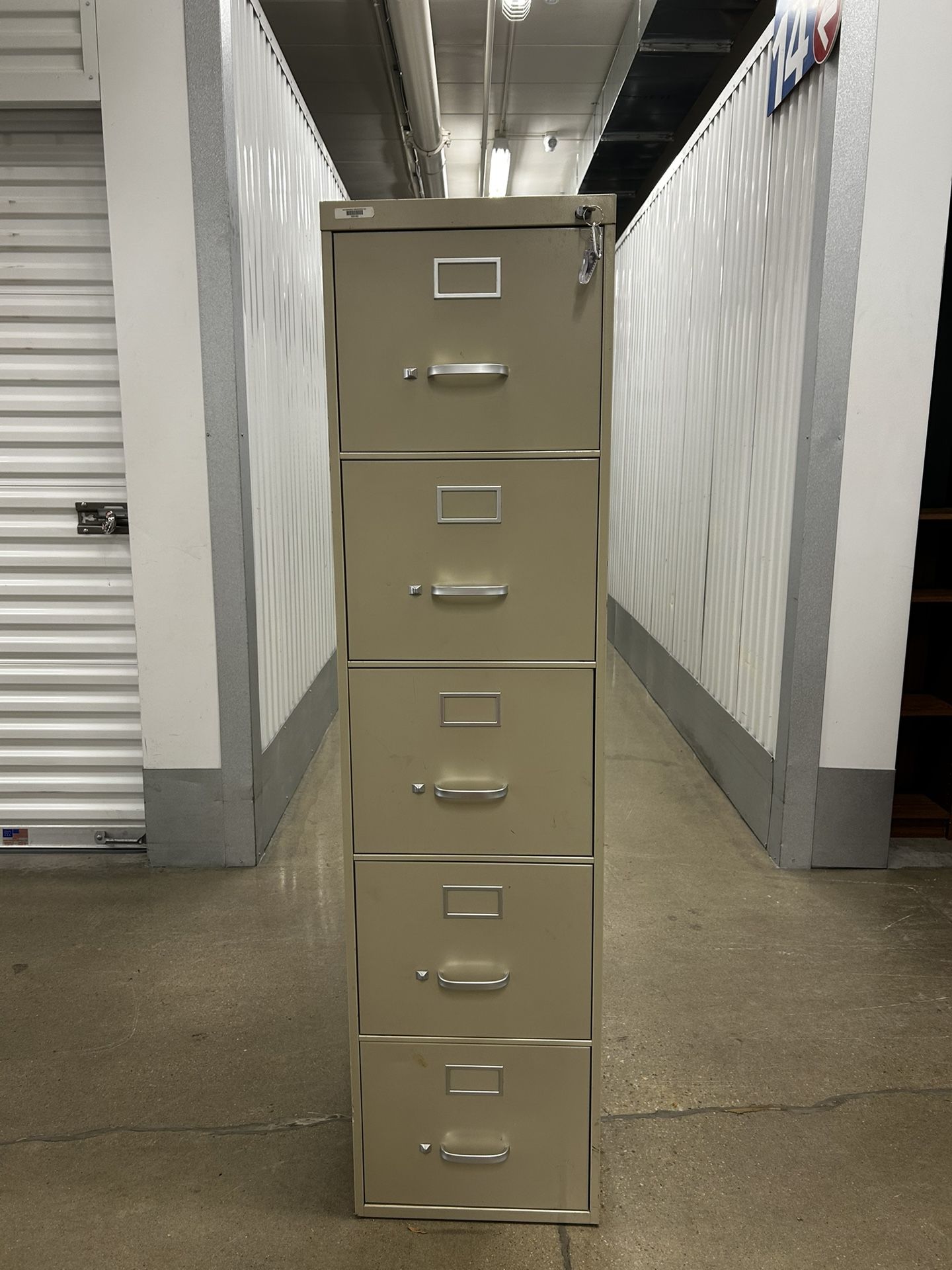 File Cabinet 🗄️ 5 Drawers With Key 🔑