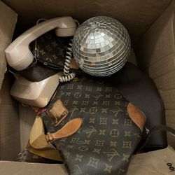 Box With Girl Items 
