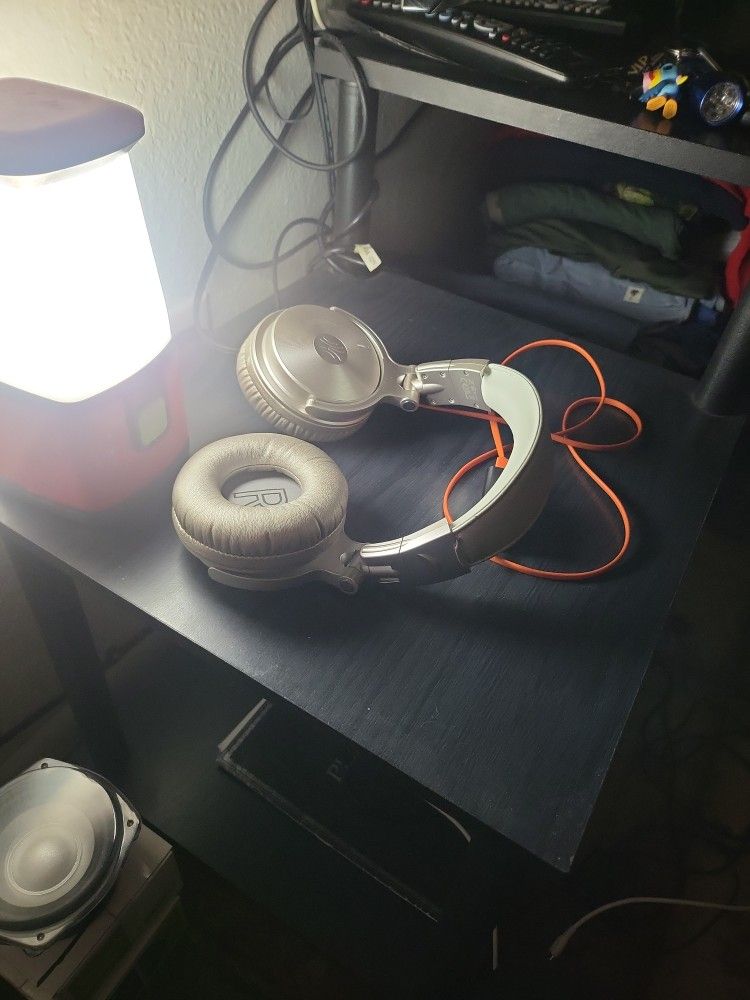 Bluetooth Headphones 