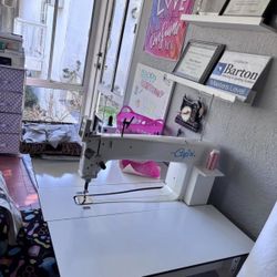 Quilting Machine with Table