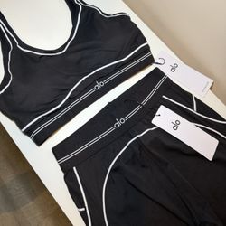 Alo Yoga Black Heartthrob Top And Legging Set