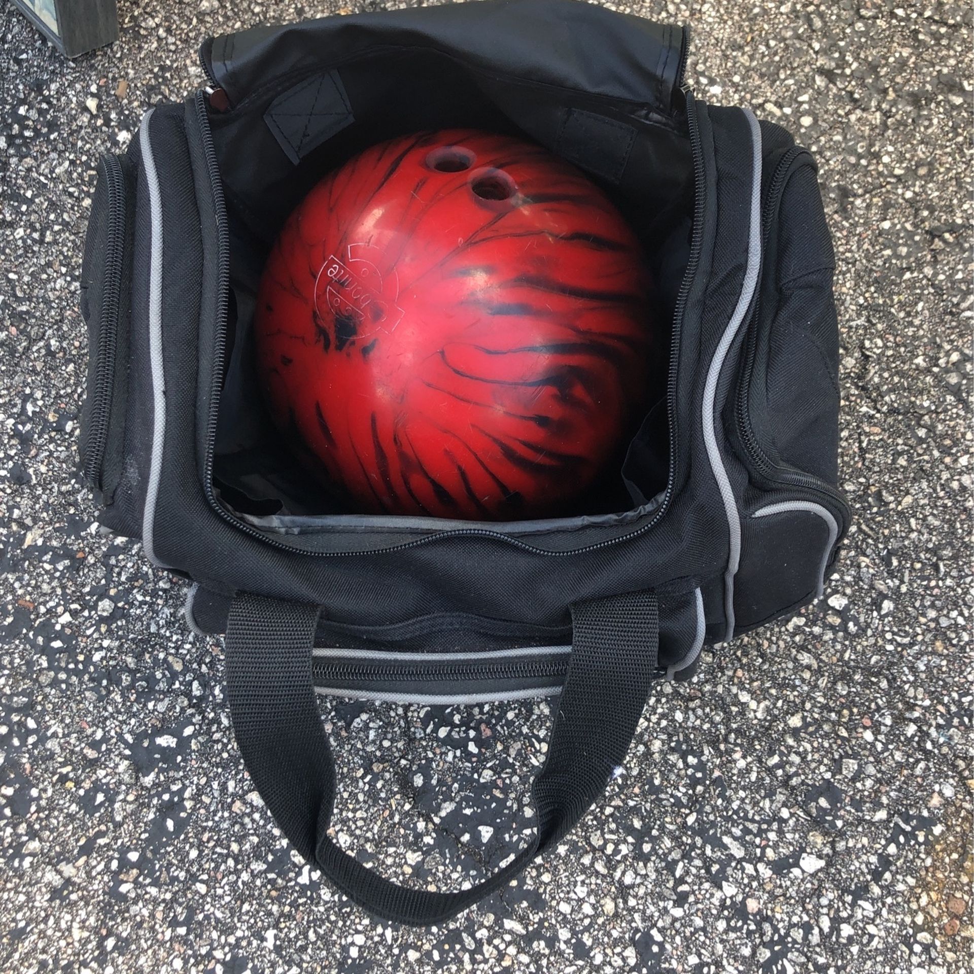 Bowling Ball With Bag