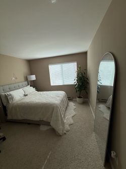 Full size bed