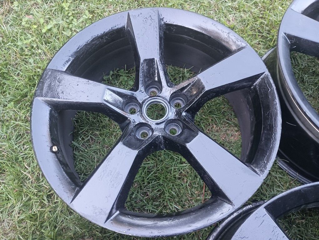 Camaro 245/ R20 Tires & Rims