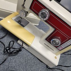 SEAMMASTER SEWING MACHINE 6C
MODEL: SM1100