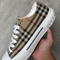 Burberry Low Tops 