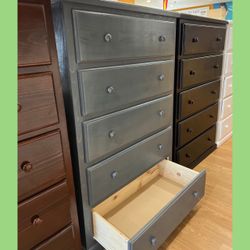 5 drawers dresser / Five drawers dresser