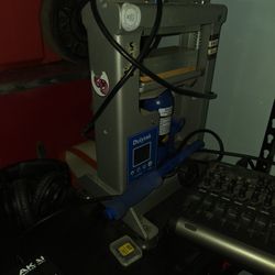Complete Dulytek DHP7 7-Ton Hydraulic Rosin Press - Mint Condition & Ready to Press