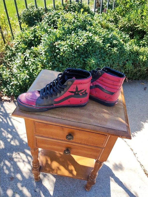 Vans Shoes Deadpool Marvel M9.5