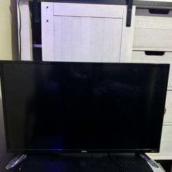 32” Onn Roku Tv