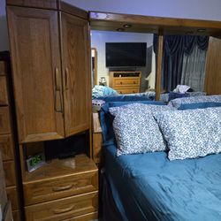 7 PC Queen Bedroom set