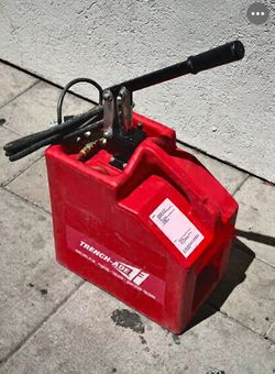 Hydraulic hand pump