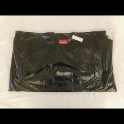 Supreme Crew neck Sweat Shirt. 